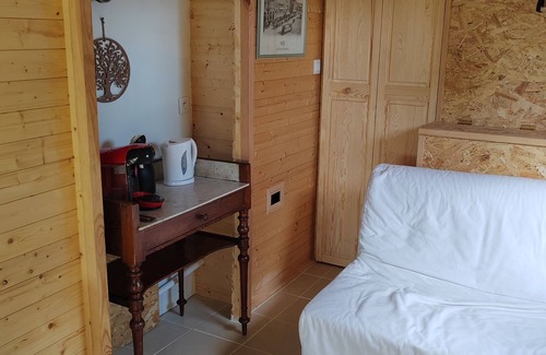 Grasse Ski Chalet | Room for rent in a detached chalet in a private home