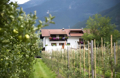 Castelbello-Ciardes Apartment | Room 'Golden' with Mountain View, Shared Terrace and Wi-Fi