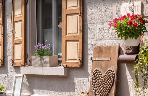 Rosenfeld Apartment | Room 'Hofblick' with Shared Garden and Wi-Fi