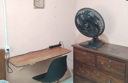 Santarem House | Room in a family home near the waterfront