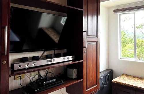 Baguio Apartment | Room in Albegro Baguio Burnham Wifi Parking