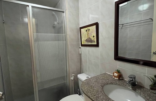 Baguio Apartment | Room in Albegro Baguio Burnham Wifi Parking