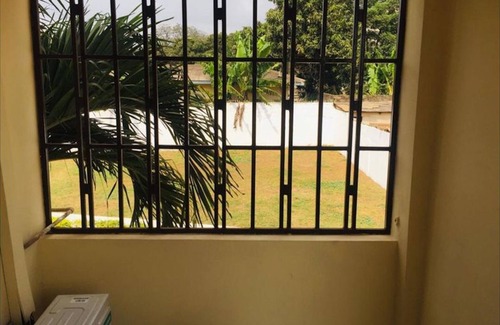 Accra House | Room in B&B - Double Room With Balcony