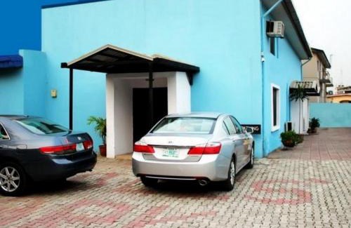 Ikeja House | Room in Lodge - Eaglespark1960 Hotel - Standard