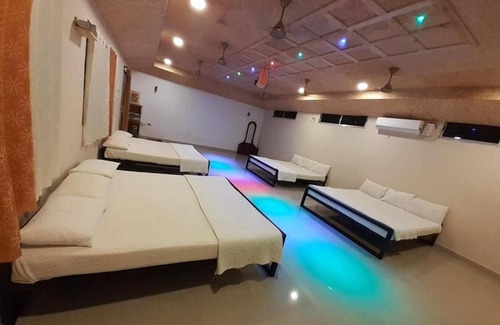 Anaimalai Hotel | Room in Lodge - Room in Royal Cottage, Anaimalai