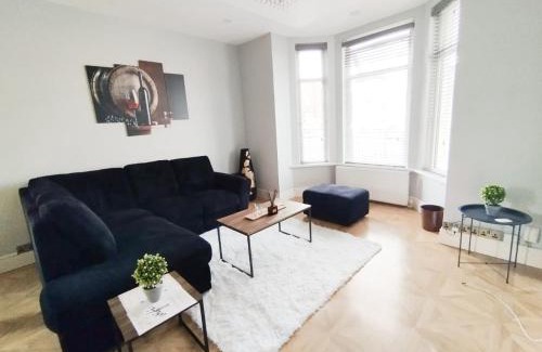 Offerton House | Room in Stockport Road