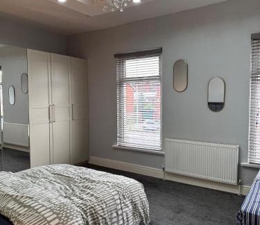 Offerton House | Room in Stockport Road