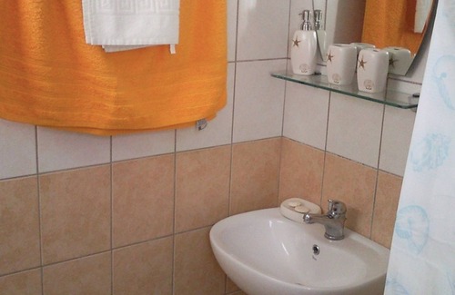 Pefkos Apartment | Room in Studio - Rustic and Spacious Studio by the Beach