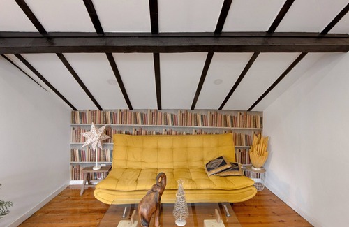 Campanha Apartment | Room 'K' with Shared Garden and Wi-Fi