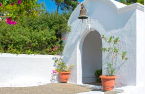 Pefkos Apartment | Room-rustic and Spacious Studio by the b