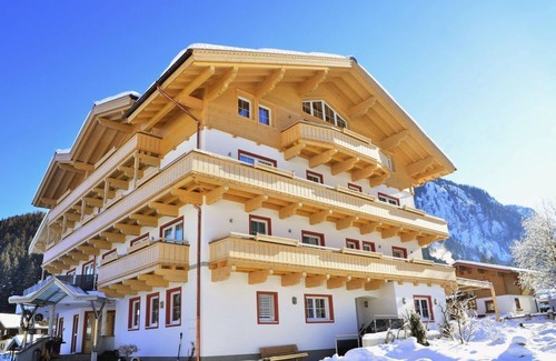 Schonbach House | Room Smaragd - Hotel Grundlhof