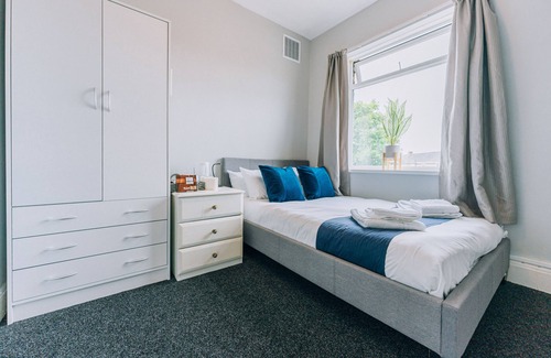 Thornaby On Tees Apartment | Room Three Humber Road