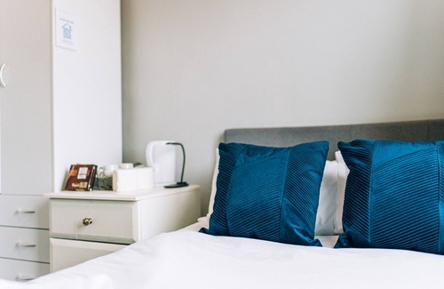 Thornaby On Tees Apartment | Room Three Humber Road