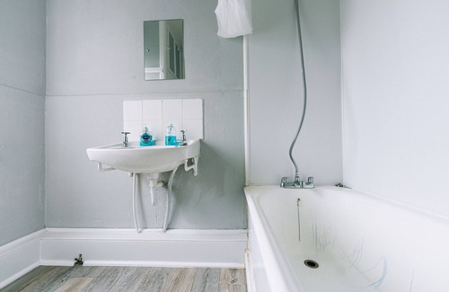 Thornaby On Tees Apartment | Room Three Humber Road