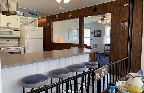 Put-in-Bay House | Roomy and comfortable 4 Bedroom, 3 Bath Island Home, Sleeps 10, Lake View