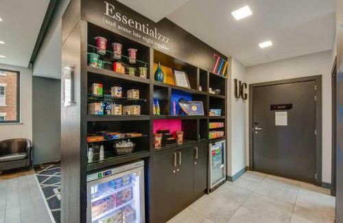 Chester Apartment | Roomzzz Chester City
