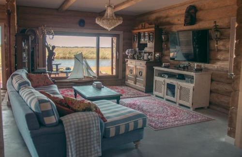Haapsalu House | Rootiigi Talu