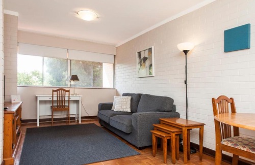 Shenton Park Apartment | Rosalie 35