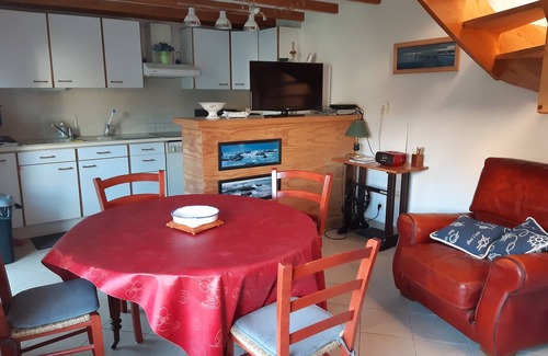 Roscoff House | ROSCOFF 50 m harbor fisherman's house garden promo 15 to 22/06 35 €/night