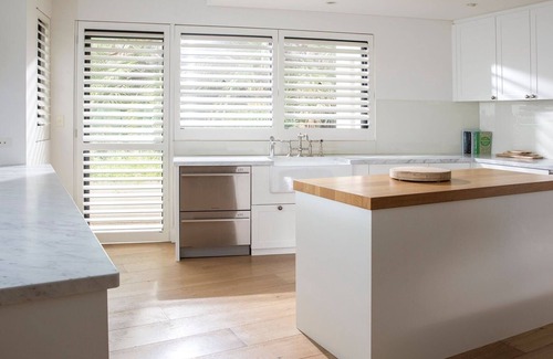 Rose Bay Apartment | Rose Bay Luxe Penthouse (Walk to Beach)