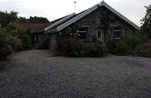 Cadoxton House | rose lodge 3bedroom 3 bathroom lodge located in woodland area