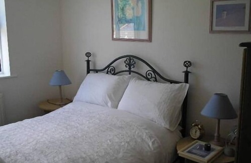 Guilden Sutton Bed & Breakfast | Roseville Bed & Breakfast