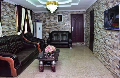 Benin City Hotel | Rosrit Hotel and Suites