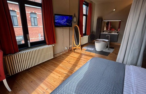 Sint-Kruis Hotel | Rouge @ Maison du Rempart - cozy guesthouse in the heart of Bruges