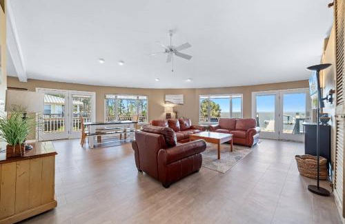 Gulf Shores House | Round House Retreat on the Bay
