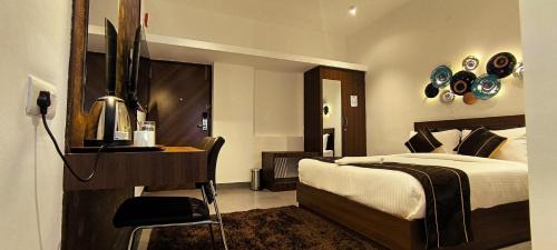 Khattalwada Hotel | Roundana Residency SIPCOT OMR Chennai - Unit of Prohotel