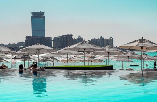Palm Jumeirah Resort | Royal Central Hotel and Resort The Palm