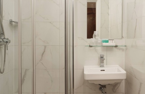Bayswater Hotel | Royal Eagle Hotel