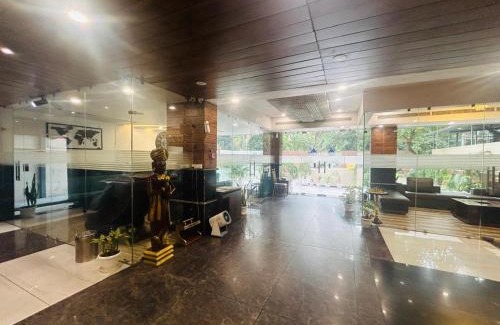 Sector 31 Hotel | Royal Residence Near 32nd Avenue - Gurugram