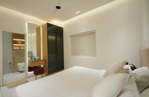 Kolenchery Apartment | Royale Suites - Private Room