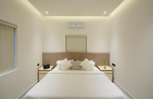 Kolenchery Apartment | Royale Suites - Private Room