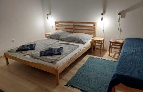 Pazmand Apartment | Rozália Vendégház