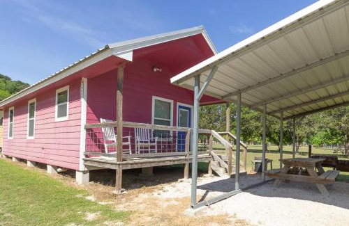 New Braunfels House | RR 9122WC Wine Cup Cabin