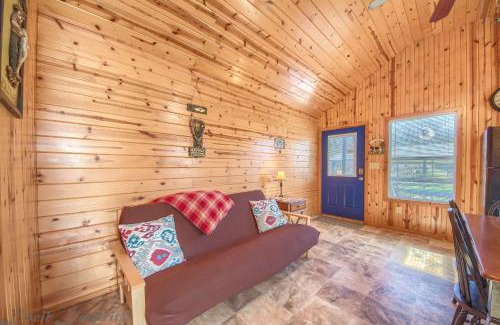 New Braunfels House | RR 9122WC Wine Cup Cabin