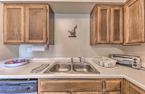 Ruidoso Downs Condo | Ruidoso Condo Near Skiing, Hiking & Casinos!