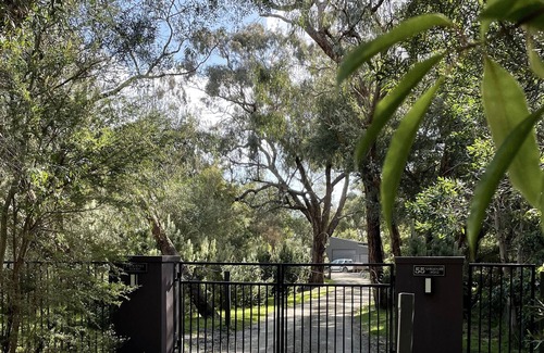 Langwarrin South House | Rural Bush Retreat - 10 min from Beach - Gateway to the Mornington Peninsuala