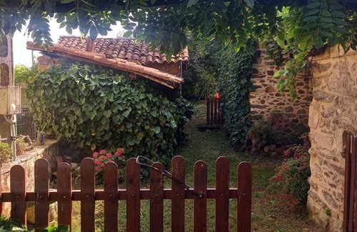 Bagnac-sur-Cele House | Rural cottage at the gates of Auvergne