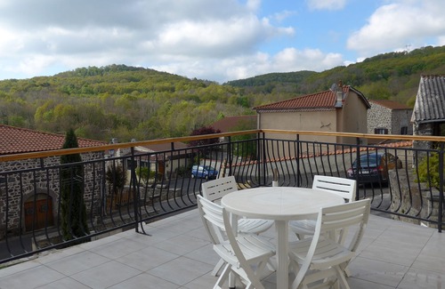 Tourzel-Ronzieres House | Rural cottage in Auvergne