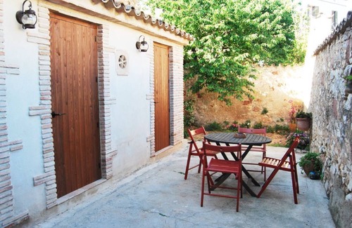 Mediona House | Rural house with patio and barbecue. Ideal for families and pets. 1 hour from Barcelona
