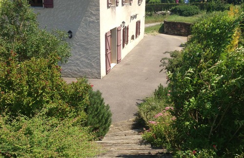 Darnieulles Cottage | Rural house a few kilometers from the city.