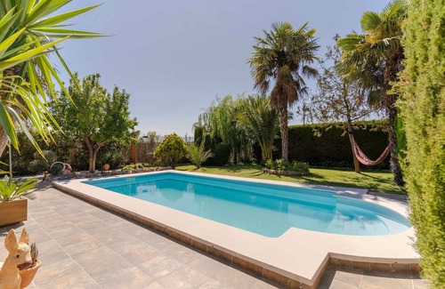 Niguelas Ski Chalet | Rural house with pool, garden and BBQ