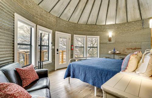 Dennis House | Rural Retreat with Water View! 9 Mi to Dtwn Granbury
