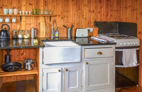 Bridport House | Russet Yurt - Ukc6945