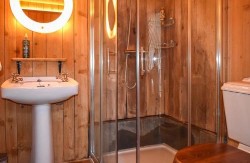 Bridport House | Russet Yurt - Ukc6945