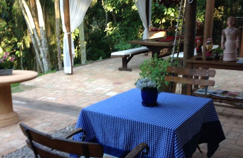 Embu das Artes House | Rustic and Elegant Country House with Charming and Cozy Decor.