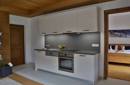 Abfaltersbach Apartment | Rustic apartment in the Dolomites